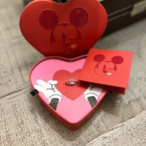 Disney X Fossil Special Edition Gold Tone Stainless Steel Signet ring 💍 NWT